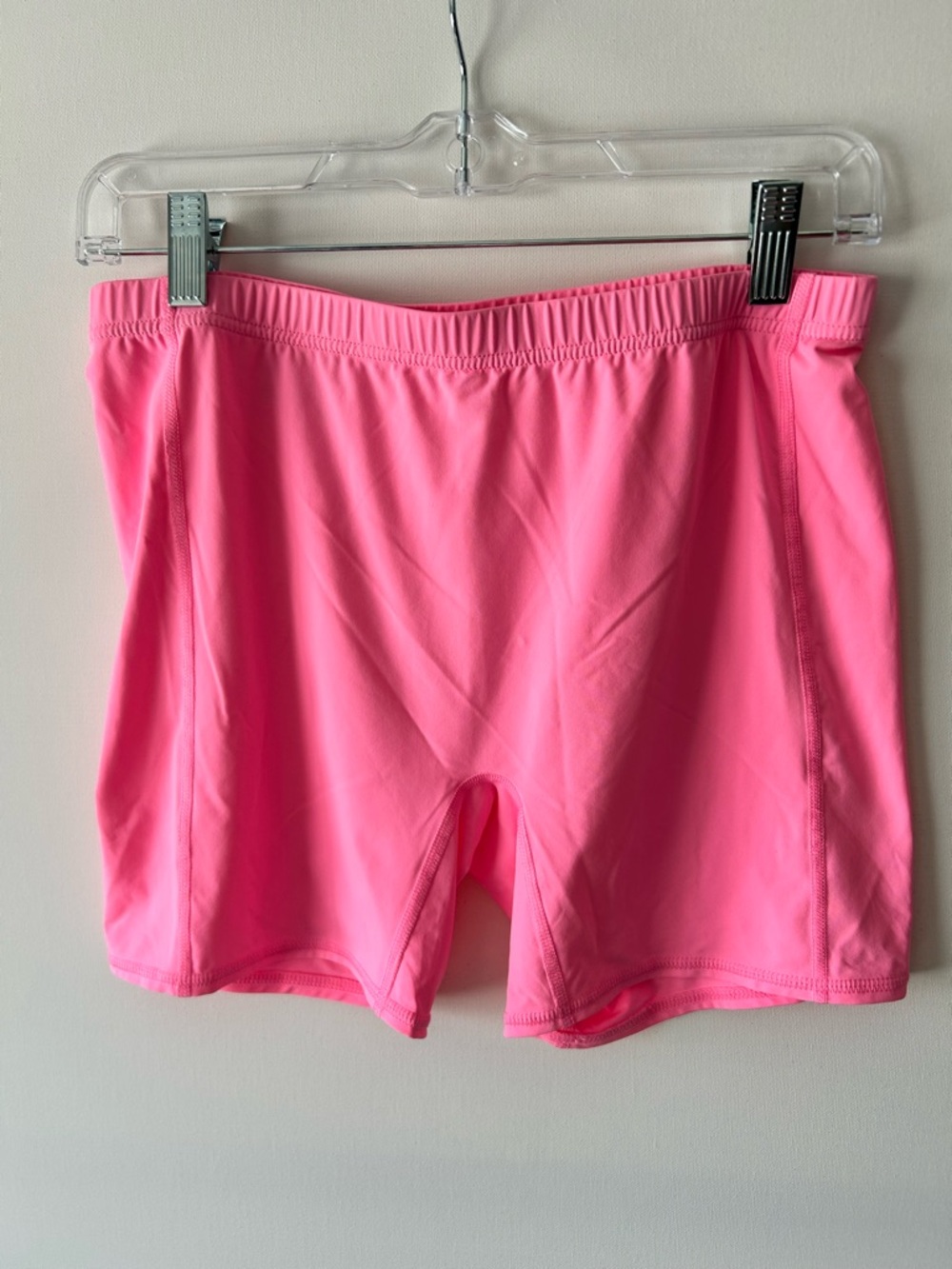 Lilly Pulitzer Women's Athletic Shorts - Neon Pink (G0134)